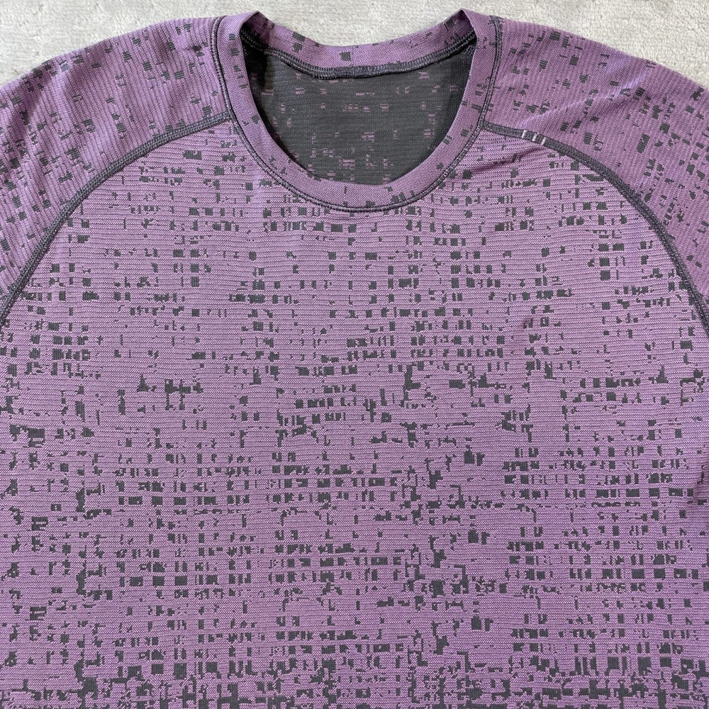 Lululemon Metal Vent Tech Shirt Mens XL Short Sleeve Purple Gray Glitch Ombre - Picture 5 of 10